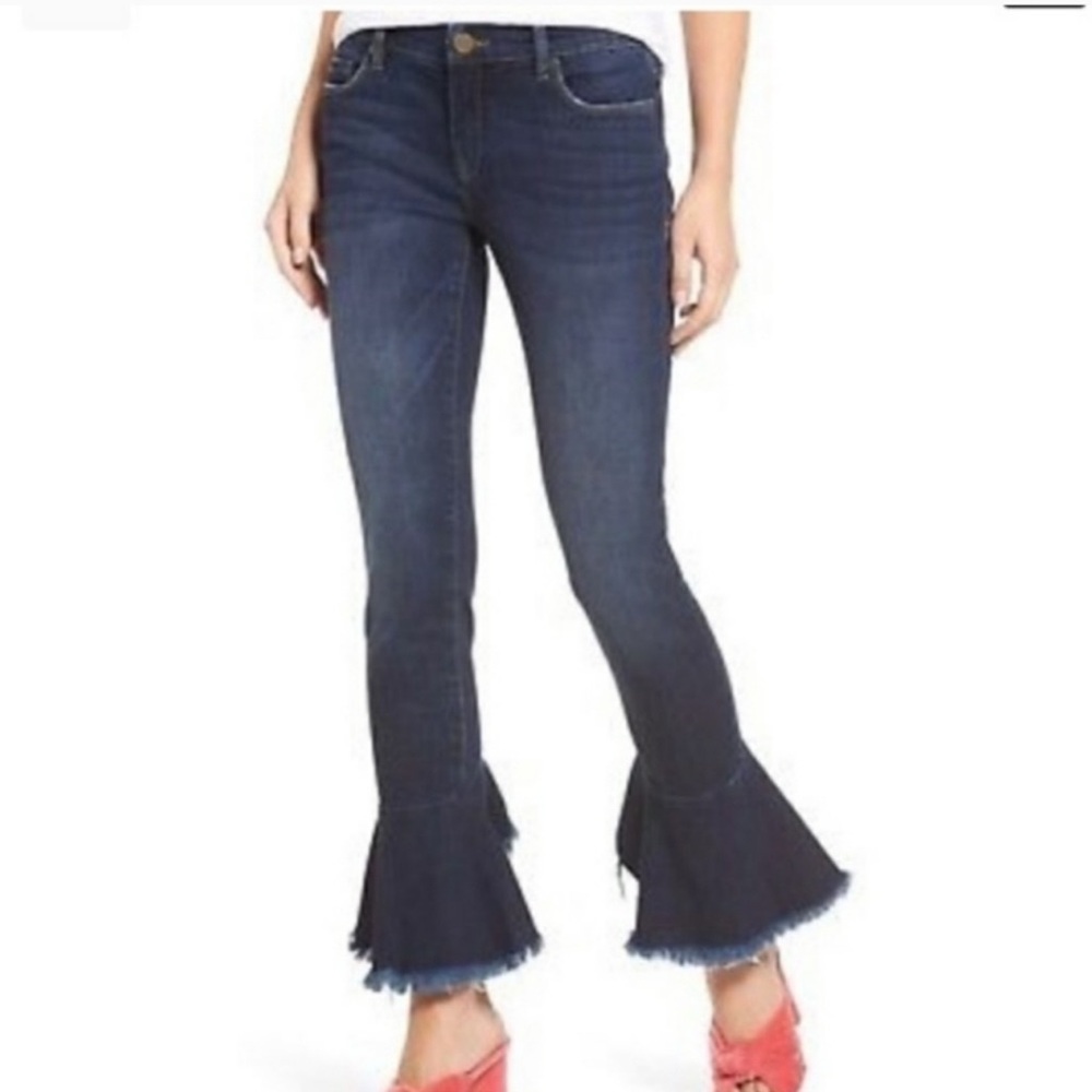 Blank NYC Ruffle Bottom Raw Hem Jeans - Size 27
